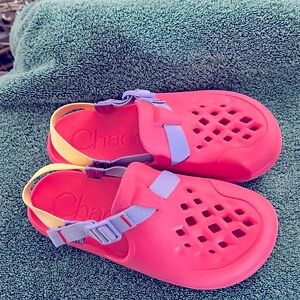 Youth chaco shoes